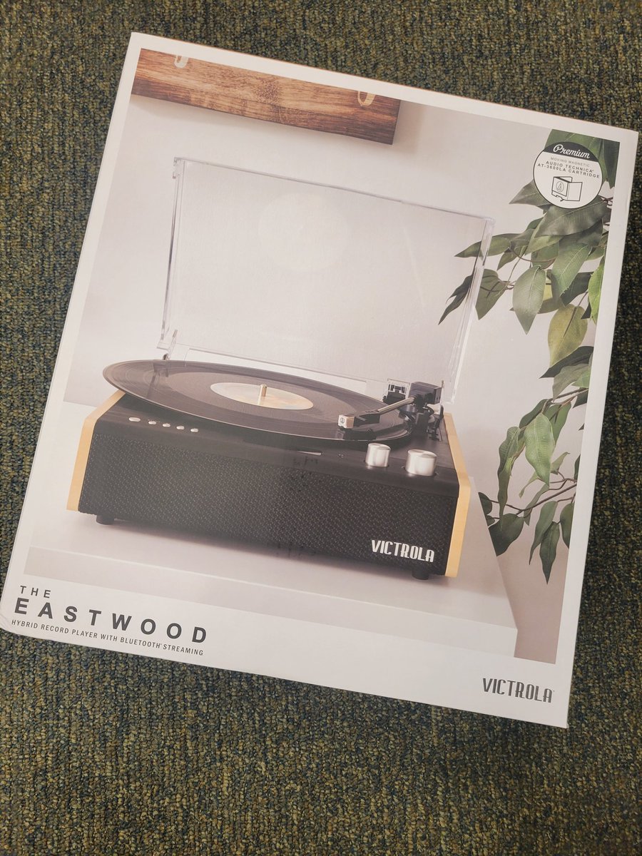 BNReading's tweet photo. Vinyl Weekend is Back!!!! This weekend ALL Vinyl is 10% Off and ALL Turntables are 25% Off!!!!! Stop by and stock up today!!!!
#bnmyweekendisbooked #BNreading #BNVinyl https://t.co/6c5d1UR6PK