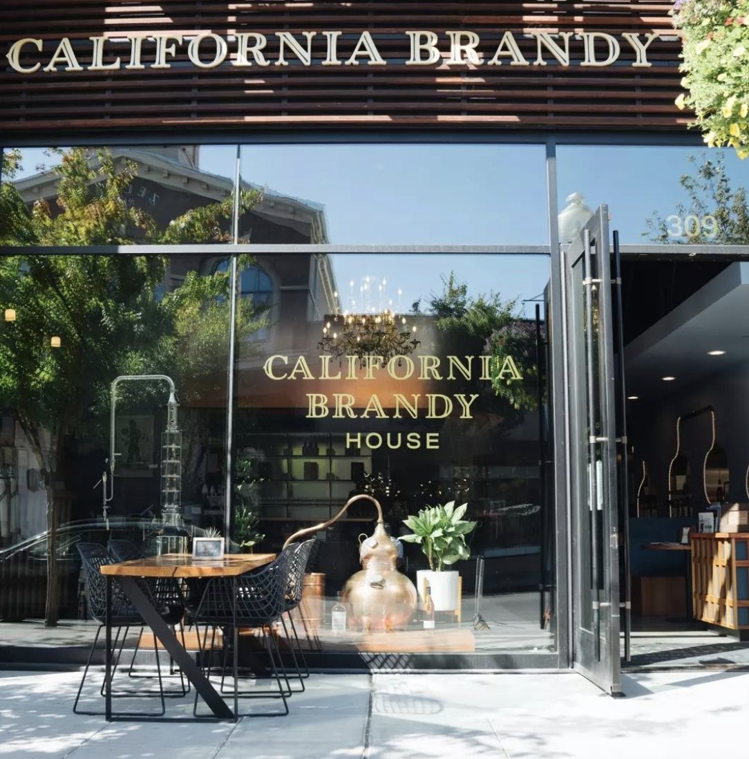 Everything is fine and brandy. 😋 Discover the rich flavors by booking a brandy tasting at California Brandy House in the heart of Downtown Napa . ➡️ fal.cn/3tKxG