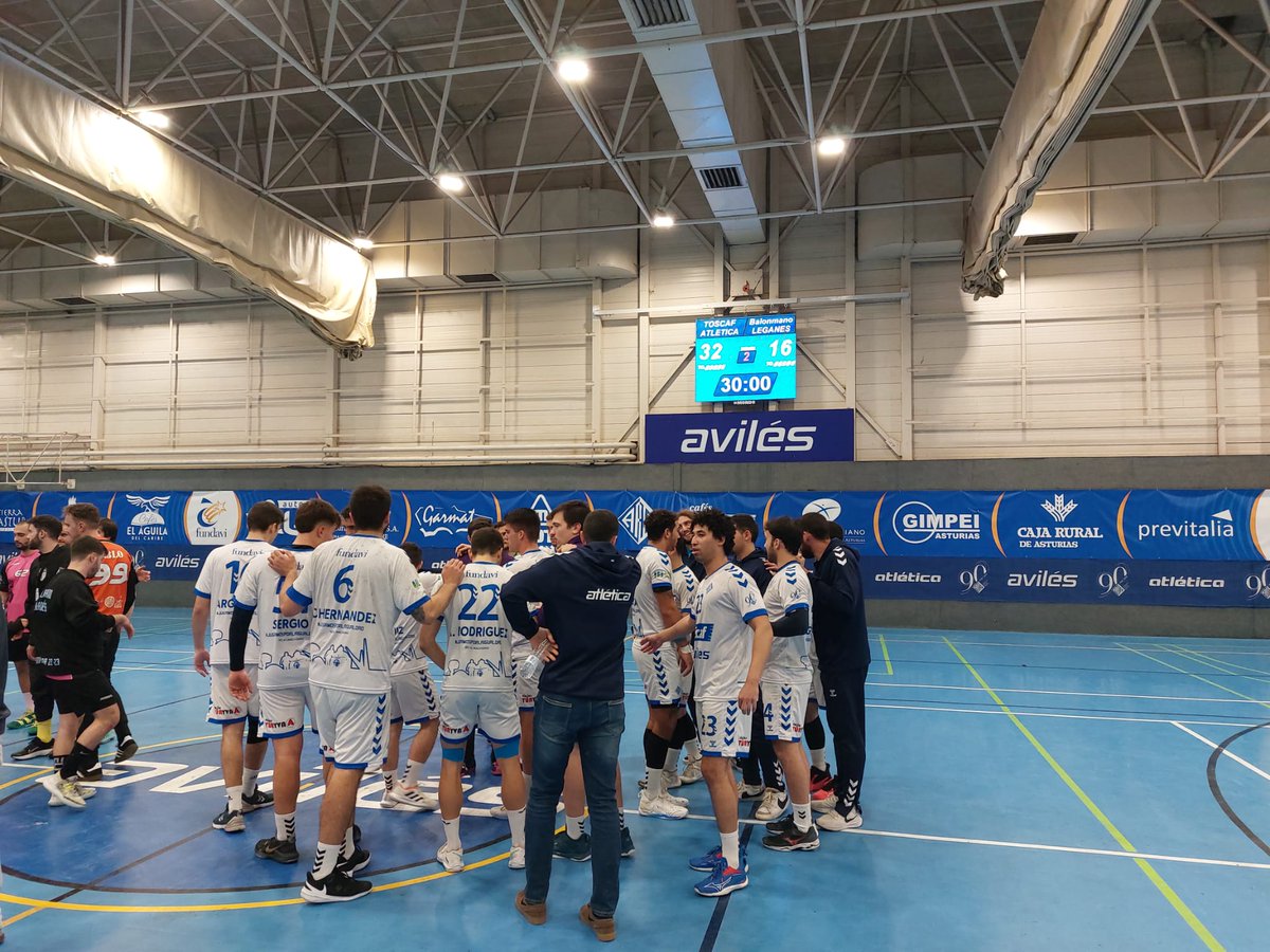 😃 ¡Menudo sábado! 

👌 Victorias de <a href="/Cafes_Toscaf/">Cafés Toscaf</a> <a href="/Avilesina_/">Atlética Avilesina</a>, <a href="/voleycurtidora/">A.D. LA CURTIDORA</a> <a href="/DeportesUniovi/">Servicio de deportes</a>, @ADBA87 <a href="/ColegioSanfer/">Colegio Internacional San Fernando</a> y <a href="/grupofertiberia/">Grupo Fertiberia</a> <a href="/ADLosCampos/">A.D Los Campos</a>.

💪 Mañana se vienen partidazos. @RealAvilesind - <a href="/MarinoLuanco/">Club Marino de Luanco ⚓</a> y <a href="/rugbyciencias/">Cajasol Real Ciencias Sevilla</a> - <a href="/BelenosClub/">Belenos Rugby Club</a>.

📸 <a href="/Avilesina_/">Atlética Avilesina</a>