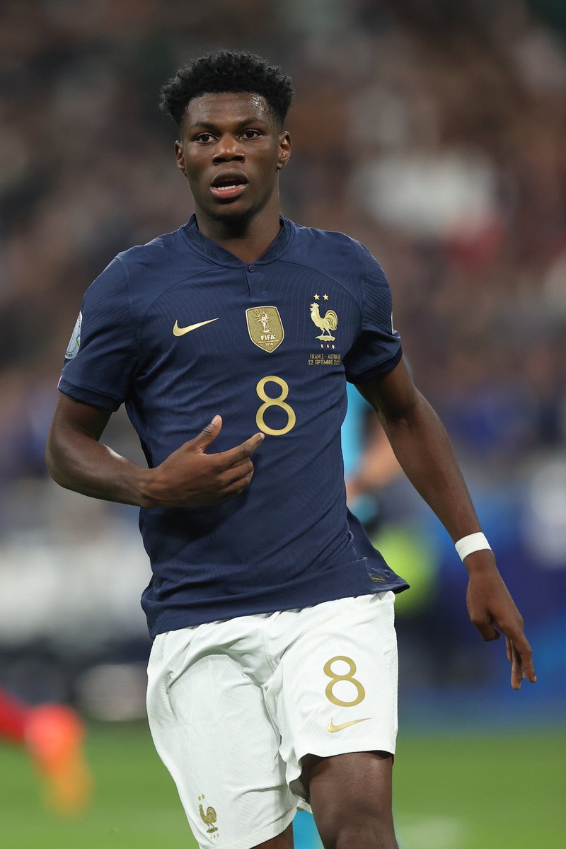 BleacherReport's tweet photo. Name an underrated player who will break out during the #FIFAWorldCup? @brfootball https://t.co/dUOIZNms6w