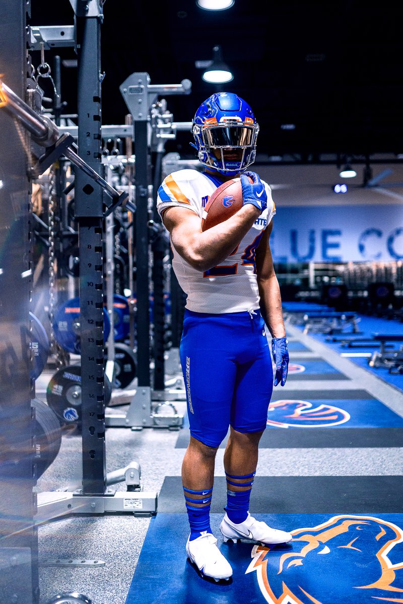 BroncoSportsFB's tweet photo. It's cold, and we're not talking about the weather 🥶

#BleedBlue https://t.co/u0Czua32Kx