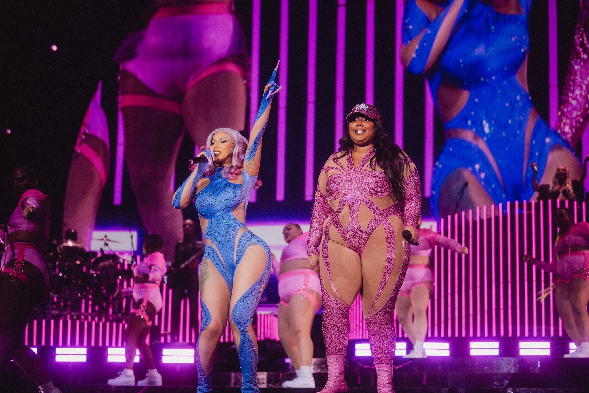 FOLLOW YITTY On Twitter I Am A Fan Of Cardi B I Been Following Her follow-yitty-on-twitter-i-am-a-fan-of-cardi-b-i-been-following-her