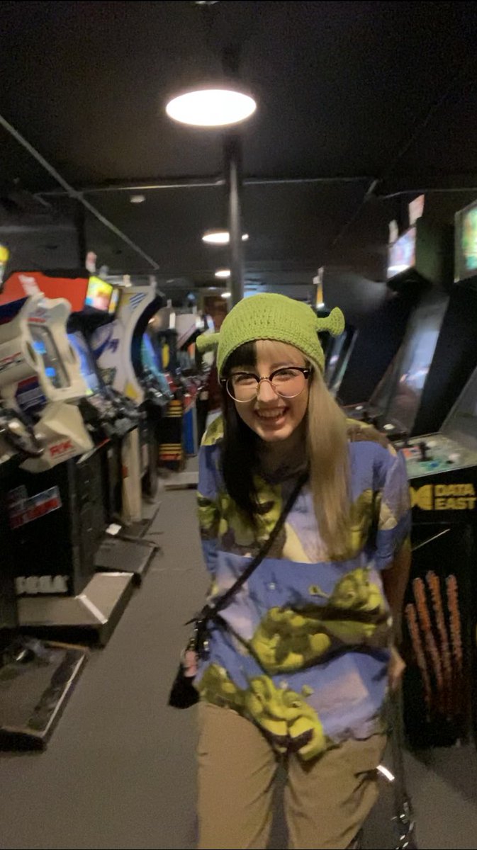 Splishbie on Twitter: "Outfit pics :)"