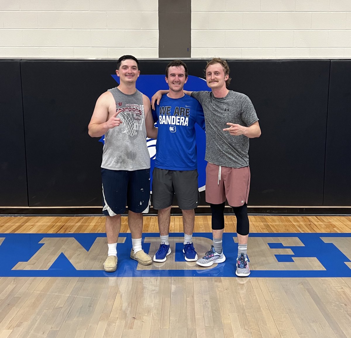 Bandera Boys Basketball tweet media