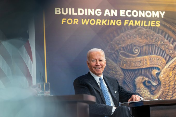 Yesterday Joe Biden met with labor and business leaders to discuss our progress in building an economy from the bottom up and middle out. 

One thing’s for sure: we’re creating the jobs of the future and building a world-class workforce along the way. Our approach is working.