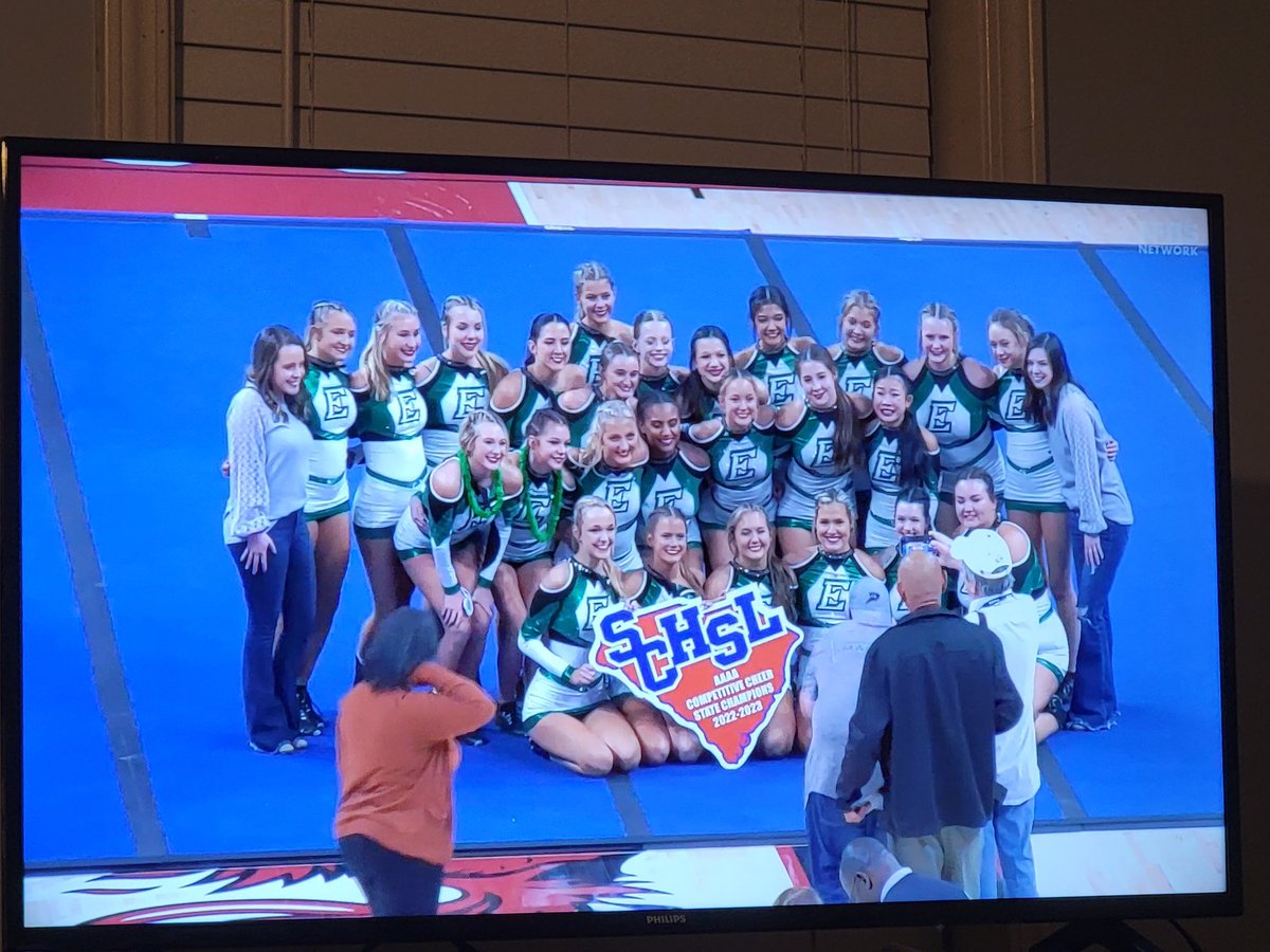 We did it!!!! 4A State Champs!!!! #waveallday