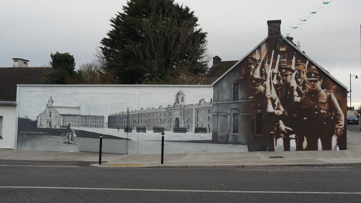 BarracksBirr's tweet photo. Nice to see this fantastic mural in person at last! #Birr #Crinkill #Offaly https://t.co/EG5sWz9jD8