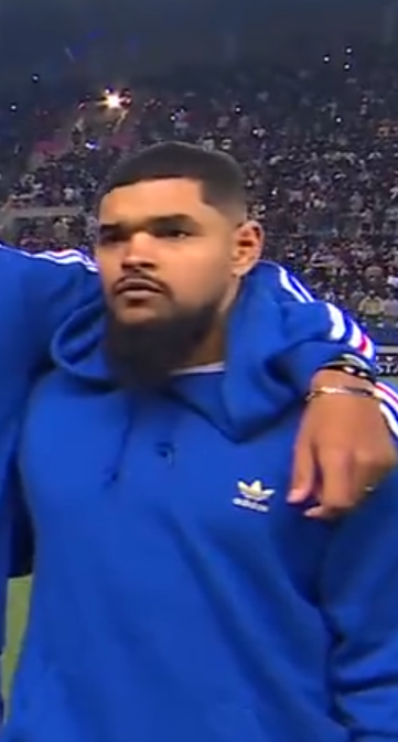 Comment voulez-vous que la France perde ce match avec un staff qui pendant la marseillaise était déjà dans le futur match ! GG a nos lyonnais <a href="/PiedsCarres/">Saïd Pieds Carrés</a> et <a href="/Martav69/">Martav</a> la puissance du 69 dans la team avec <a href="/Domingo/">PA 🕺🏻</a> et <a href="/Zack_Nani/">Zack</a> on l'a ressenti de lyon !

GG à tous! #FranceEspagne