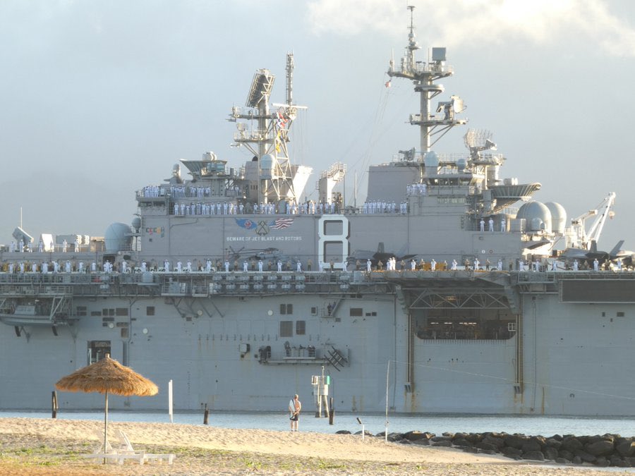 USS Makin Island (LHD 8) Wasp-class amphibious assault ship coming into Pearl Harbor - November 19, 2022 #ussmakinisland #lhd8

SRC: TW-@ES12071207