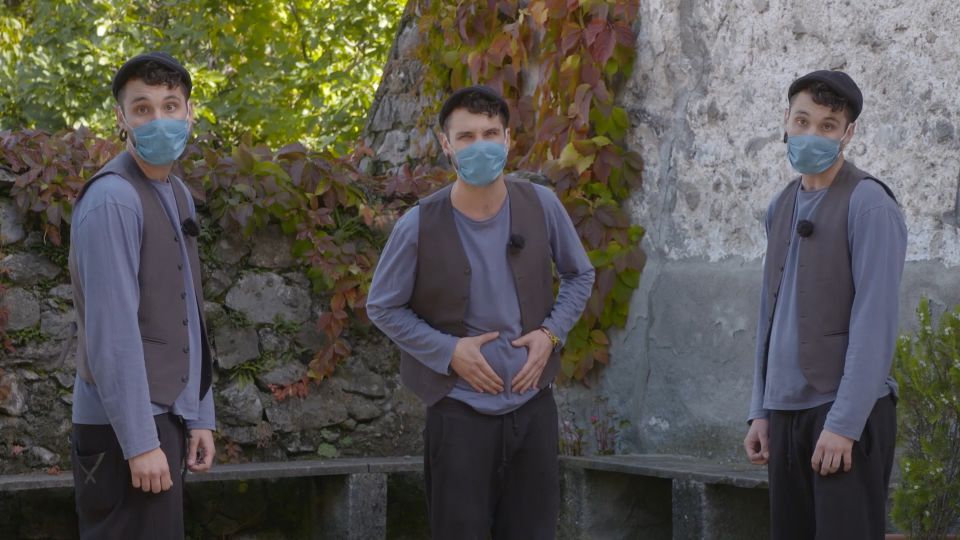 Manyana a las 8:15 podetz remerar, en <a href="/CharrinCharran/">Charrín charrán</a>:
-Entrevista a <a href="/jesmar/">Daniel Martínez</a> de <a href="/softaragones/">Softaragonés</a>
-<a href="/silviacebolla/">Silvia Cebolla</a> en la Selva d'Oza chunto a Gema Fondevila
-Cachito nos trairá la historia de mosen Bruno Fierro dende Saravillo.
-Mas "EN" en Pizarra y Clarión
-Recosiros
-Mundo machico