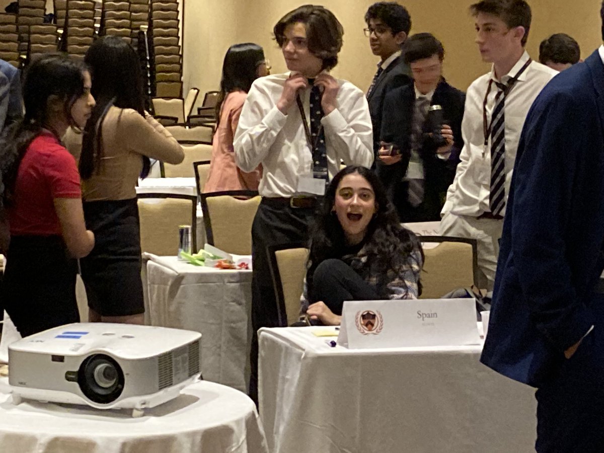 BronxvilleTenn1's tweet photo. Zoe Sandilya, representing Spain, in the #ECOFIN committee #pmunc https://t.co/LSb83gB8Ga