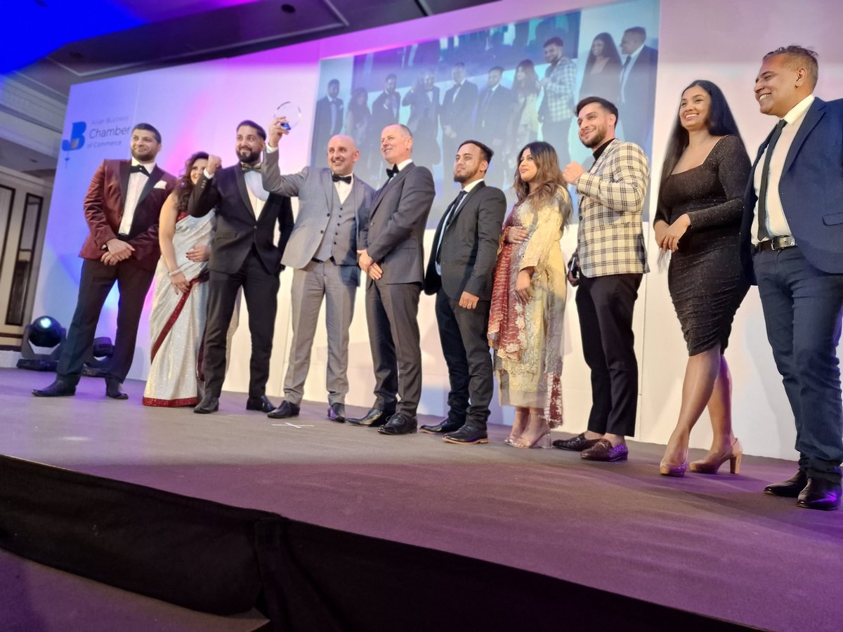 Damini Sharma (@daminiksharma) on Twitter photo Fabulous night at the <a href="/AsianbizChamber/">Asian Business Chamber of Commerce (ABCC)</a> Annual Awards. The new <a href="/AstonUniversity/">Aston University</a> VC <a href="/ProfAleksSubic/">Prof. Aleks Subic</a> making waves already and presenting the award for the Business of Year!
#business #awards #ABCCAWARDS22 Fabulous night at the <a href="/AsianbizChamber/">Asian Business Chamber of Commerce (ABCC)</a> Annual Awards. The new <a href="/AstonUniversity/">Aston University</a> VC <a href="/ProfAleksSubic/">Prof. Aleks Subic</a> making waves already and presenting the award for the Business of Year!
#business #awards #ABCCAWARDS22
