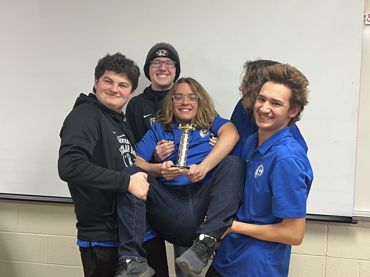 Round 9: Championship

CHS 375
NKC 240

9-0 1st Place!! 
Grain Valley Tournament Champions!!

Great start to the season!!