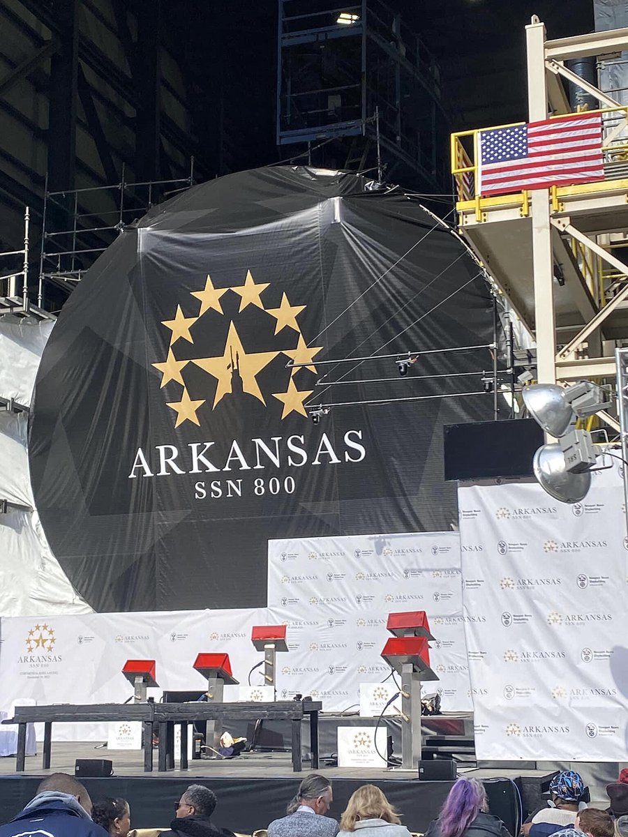 WarshipCam's tweet photo. Future USS Arkansas (SSN 800) Virginia-class Block IV nuclear attack submarine with a ceremonial keel laying today in Newport News, Virginia - November 19, 2022 #ussarkansas #ssn800 

SRC: TW-@WeAreHII https://t.co/BOSlHOwBPB