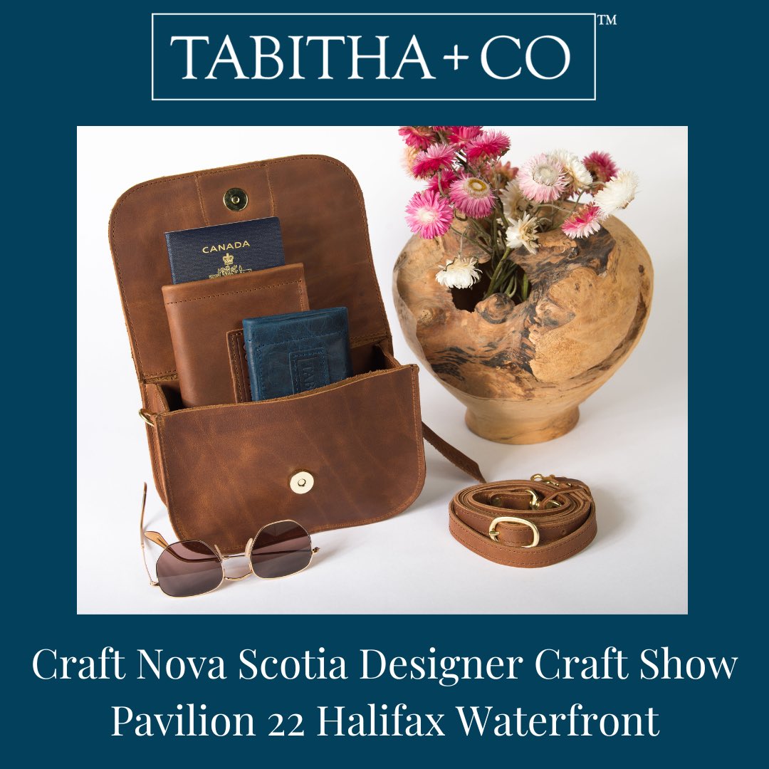 tabithacompany's tweet image. One more day at the annual @craftnovascotia ❄️ #DesignerCraft Show.

* On the Go Tab #Bag, 𝘖𝘯𝘦 𝘚𝘪𝘻𝘦 𝘜𝘱!; accessorized with the matching #Belt Strap &amp;amp; the ⁣⁣⁣#Passport Tab in the colour Clay. Add a #Wallet Tab contrast piece in the colour Lagoon.