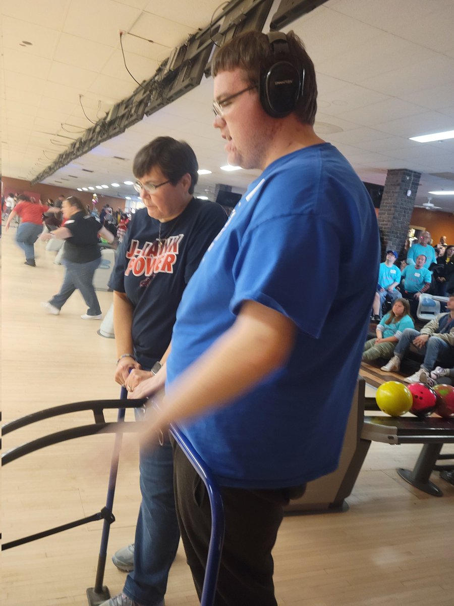 UHSPhysicalEd's tweet photo. 2022 State Bowling! 
#specialolympics
#PEOPELPE https://t.co/UV2yfwvlj0