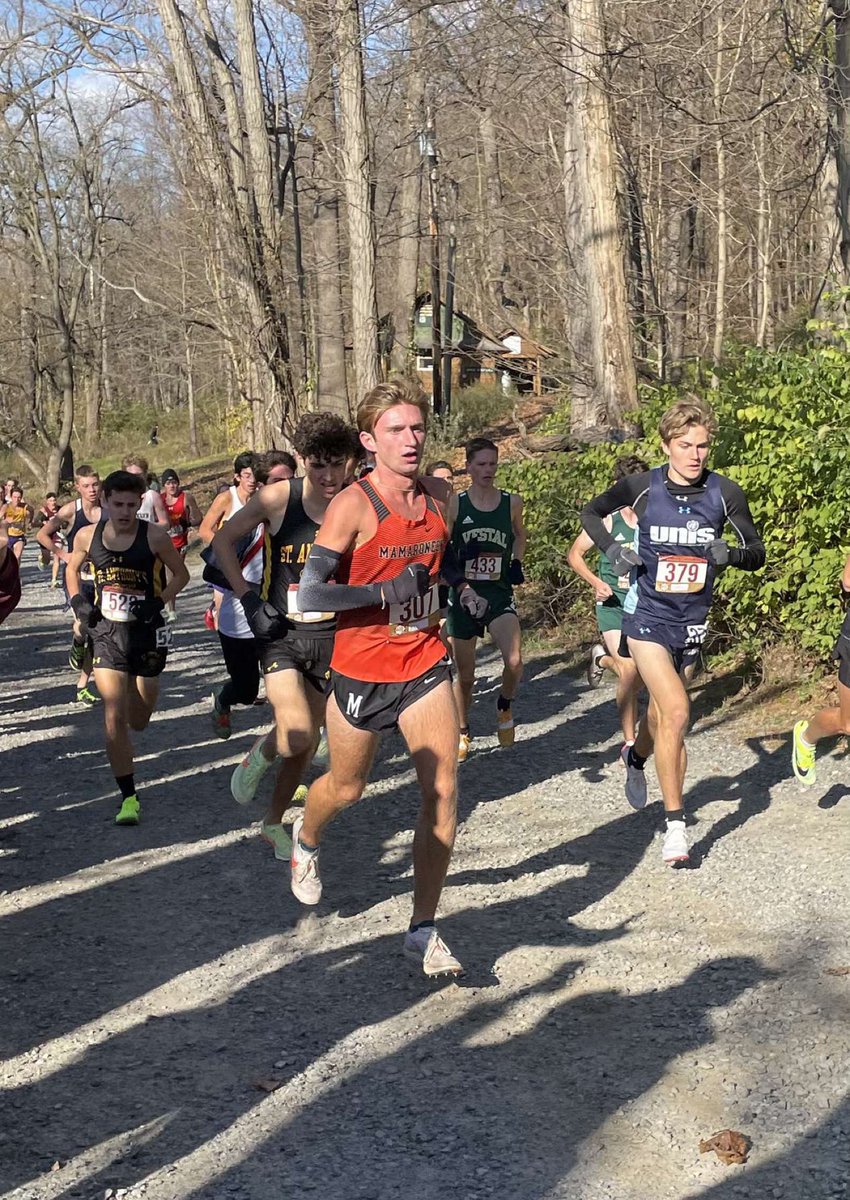 HUGE Shoutout to Senior Sam Young on finishing 10th at the NY state federation championship. A massive achievement to wrap up his cross country season. #gotigers🐅