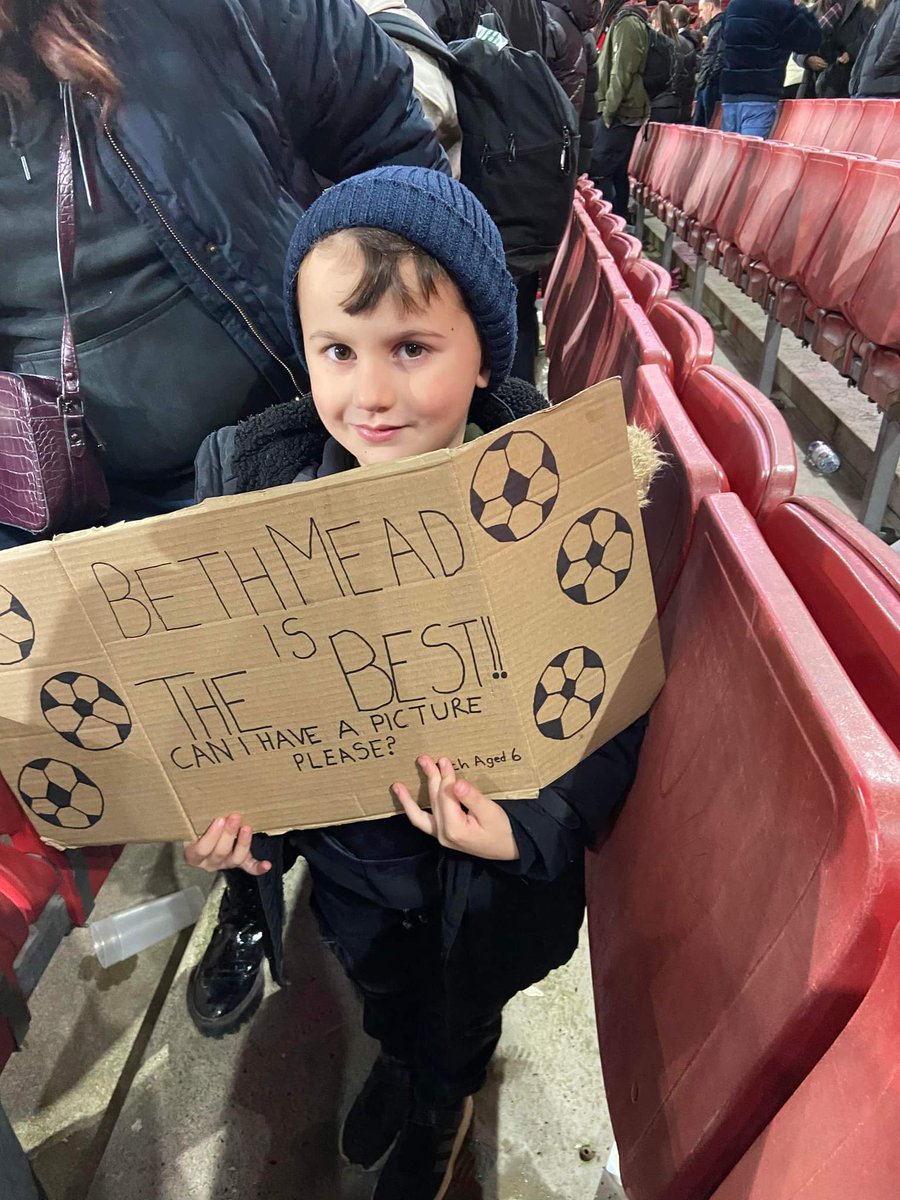 emmapowell1988's tweet photo. @bmeado9 @ArsenalWFC  Zach attended his first game at the Emirates this evening! He was gutted he didn't get to meet you, but will be coming to Borehamwood soon!! ❤️ https://t.co/ATuW89OCZE