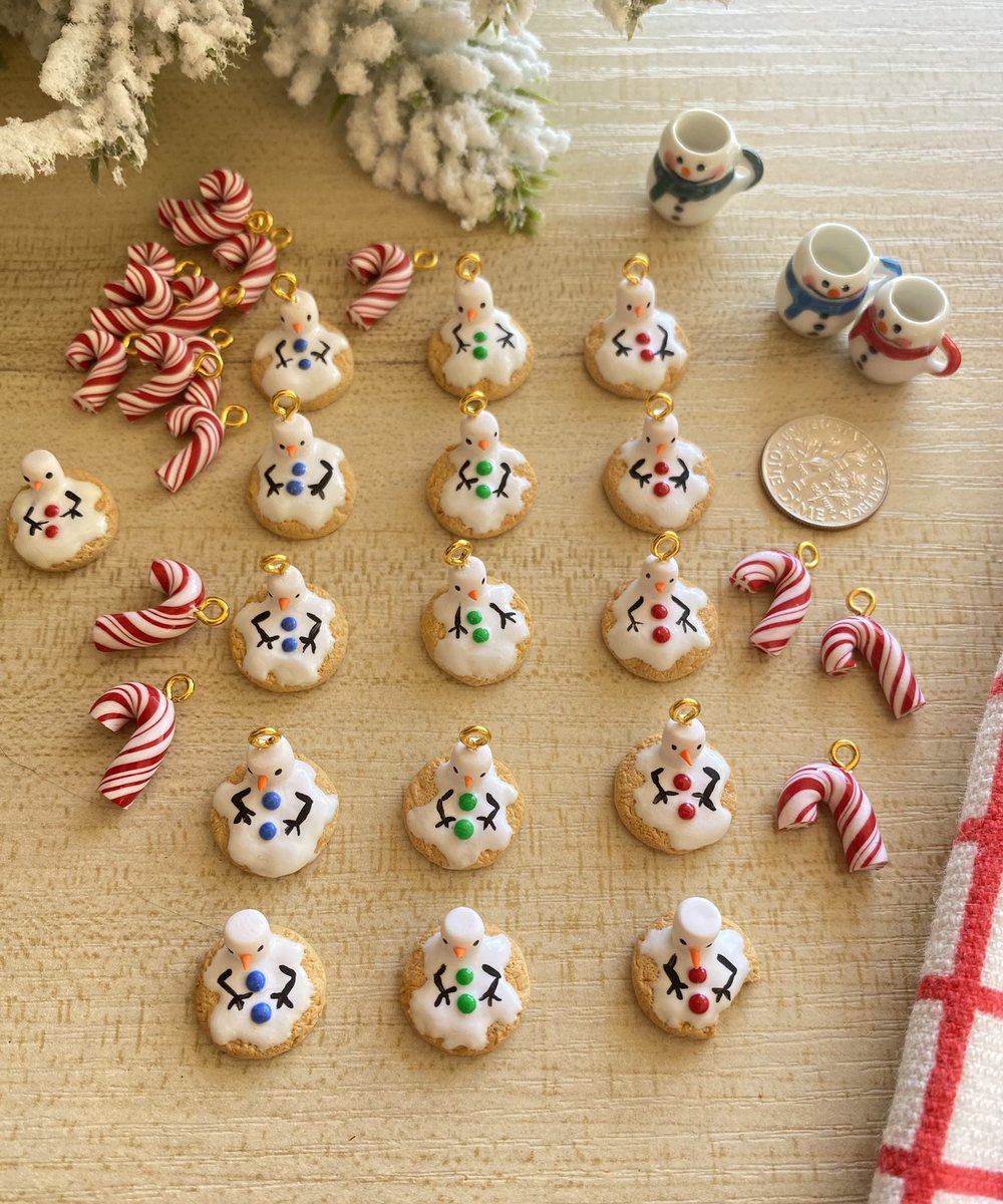 sneak peak! snowman marshmallow cookies ⛄️