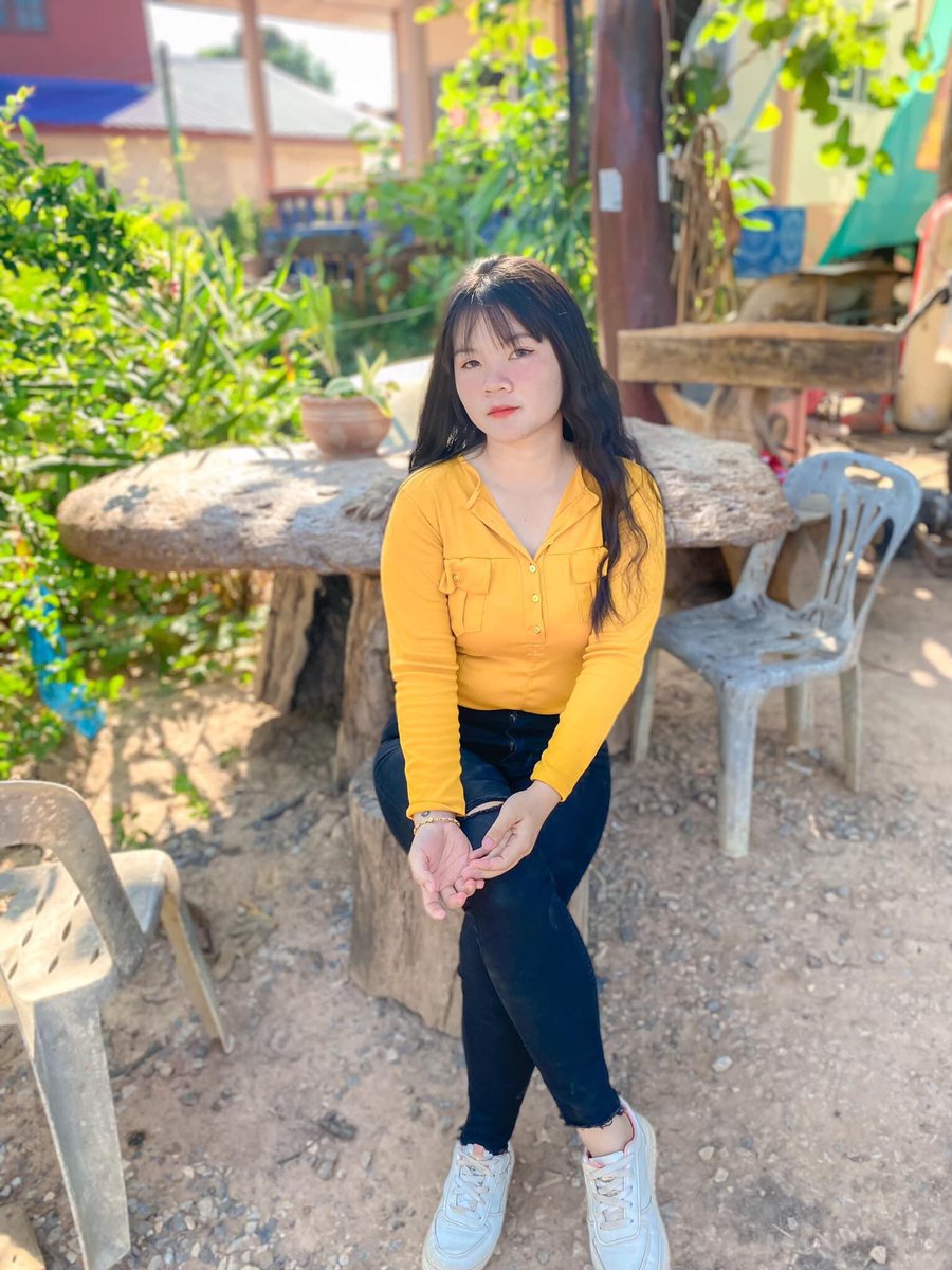 Pang199xx's tweet photo. 👉🏿👌🏻💦🥵💛💛💛 https://t.co/FlULszeH3e