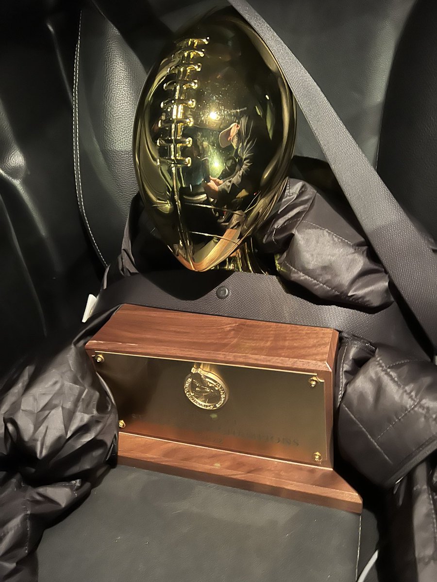Safety first. Traveling home! What a great season. 11-0. <a href="/EliasSoehren/">Elias Soehren</a> <a href="/lincoln_merrill/">Lincoln Merrill</a> <a href="/oxford_hills/">Oxford Hills Athletics</a>