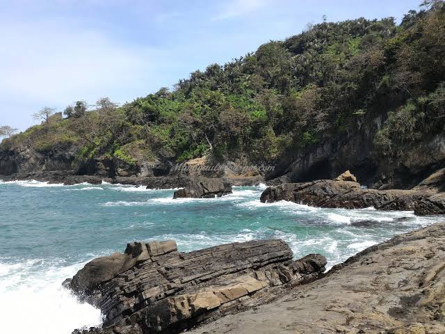 Infowisata_202's tweet photo. Pantai Kali Kencana yang Sangat Tersembunyi di Magelang Jawa Tengah.Dapatkan informasi selanjutnya hanya di web kami:https://t.co/4XpQ2re6CA
#wisataindonesia #infowisataonline #izigo #iwon #wisatajawatengah #wisatamagelang #pantaikalikencana #pesonapantaiindonesia #pesonaalam https://t.co/3inDbR0ckT