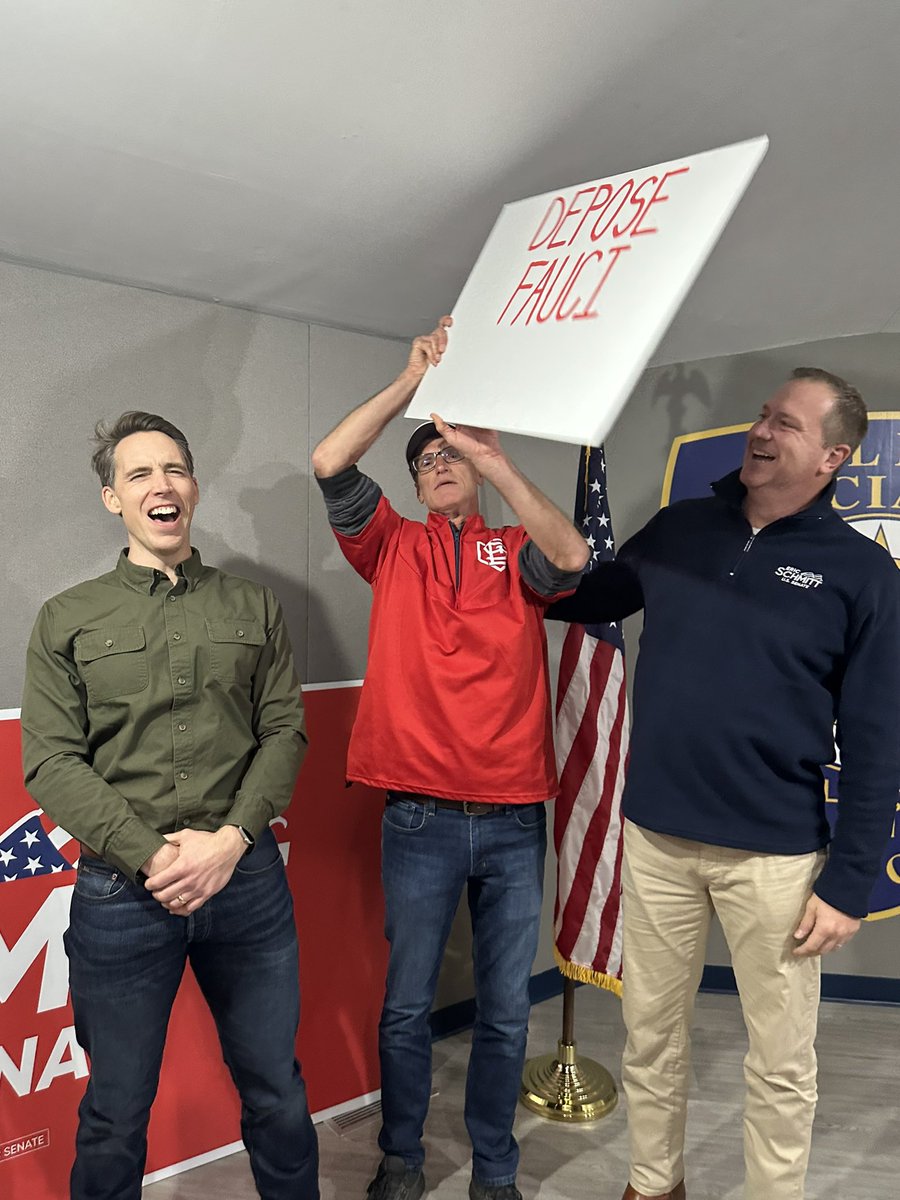 🔥St. Louis🔥 

An AMAZING last stop of the Win for Missouri, Win for America tour‼️ 

The crowd was loud &amp; fired up to send <a href="/Eric_Schmitt/">Eric Schmitt</a> to the U.S. Senate. 

#MOSen 🇺🇸