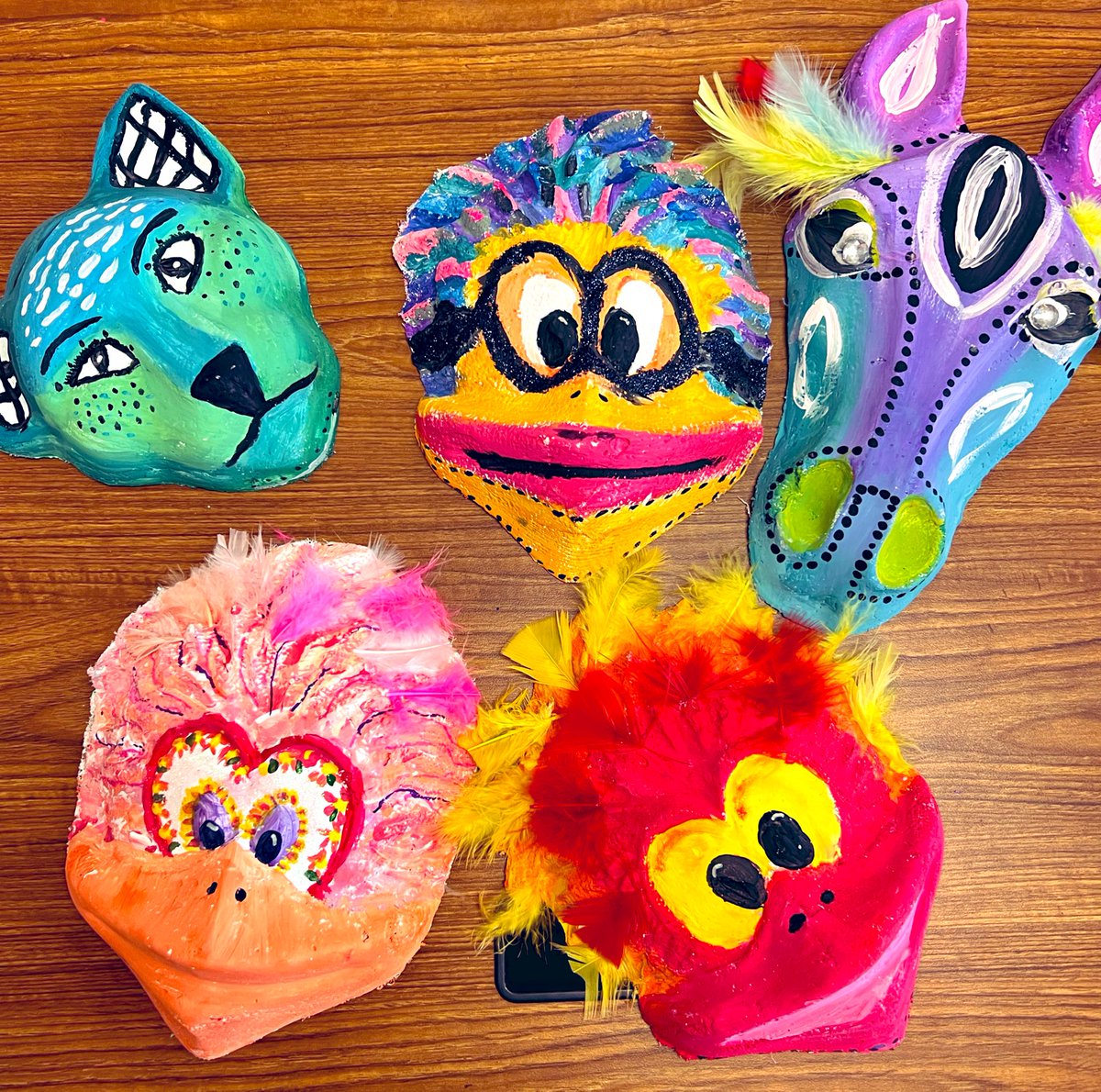 Glittergal_TM's tweet photo. Just doing a little creating in our neck of the woods! #artlove #chalk #colllage and #plastermasks @ClearElementary @JanelleMHardin @GaryCooper1971 #comalfinearts https://t.co/ytHgrzsoJC