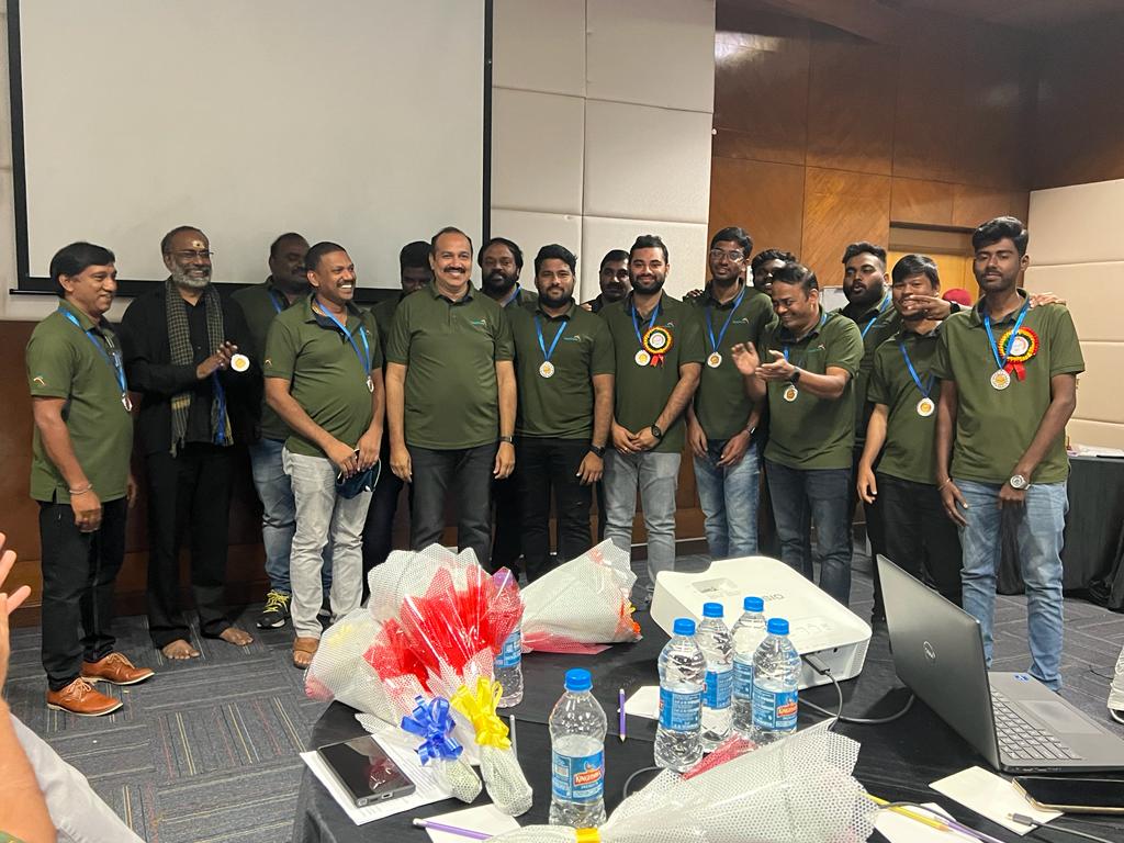 AppShark tweet media