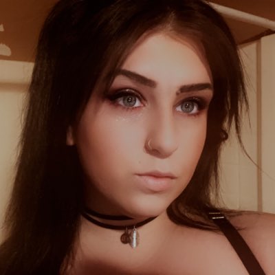 ashleeskiie's tweet photo. #NewProfilePic https://t.co/RQVloJzyEW