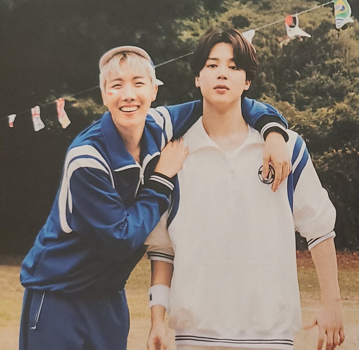 jihope loops 🐿🐥⁷ tweet media