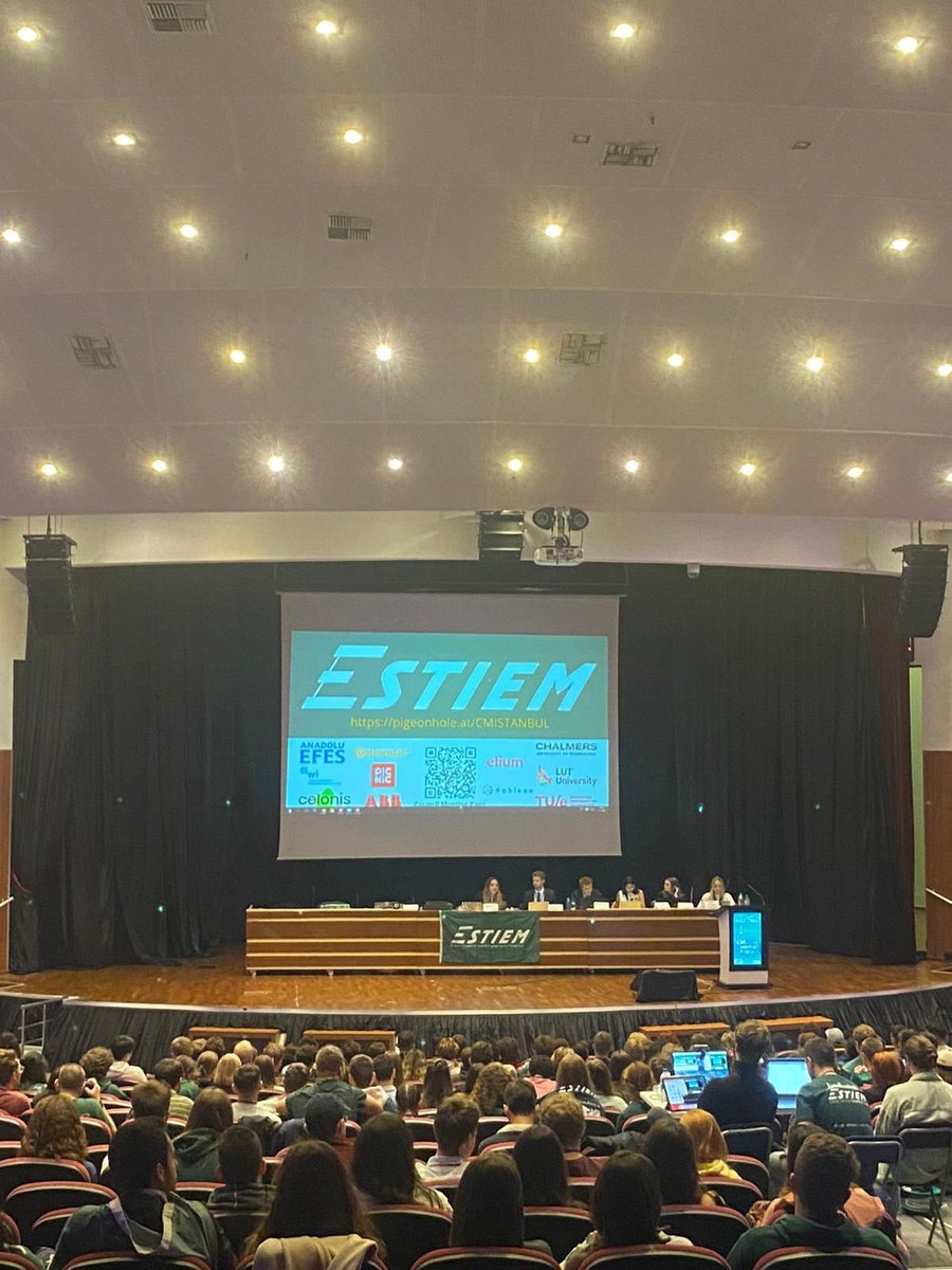 <a href="/YildizEdu/">Yıldız Teknik Üniversitesi</a>, Avrupa’nın en büyük öğrenci topluluklarından biri olan ESTIEM’in 65. genel kuruluna ev sahipliği yapıyor. 26 ülke ve 77 üniversiteden katılan 300’ün üzerinde öğrenciyi bir araya getirdiği için <a href="/ytukvk/">Kalite ve Verimlilik Kulübü</a>’ya teşekkürler💫💫💫