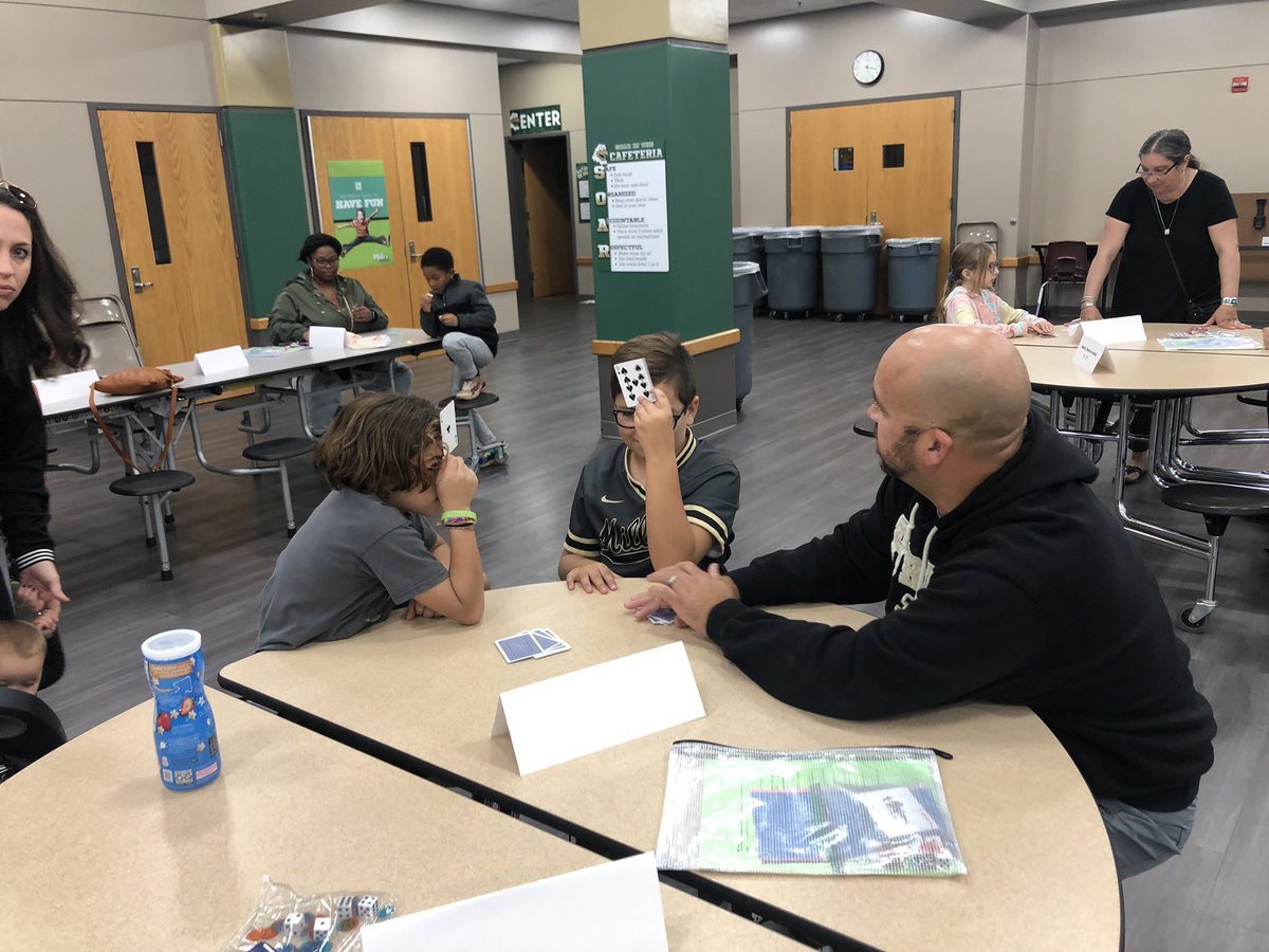 KourtGoodman1's tweet photo. Math Family Game Night was a hit! Wow! A big thank you to our staff, students, and families that shared their time with us this evening! @WhiteRiverEagle @WHITERIVERPTO @mrsbuschmann @ryanflessner #goingplaces https://t.co/2iVJ9ppSKp