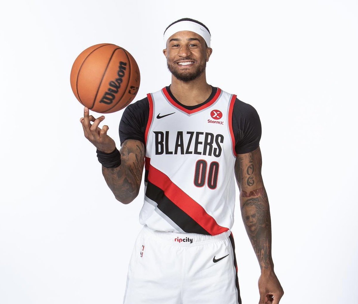 Blazers are almost fully healthy now, just one guy left.