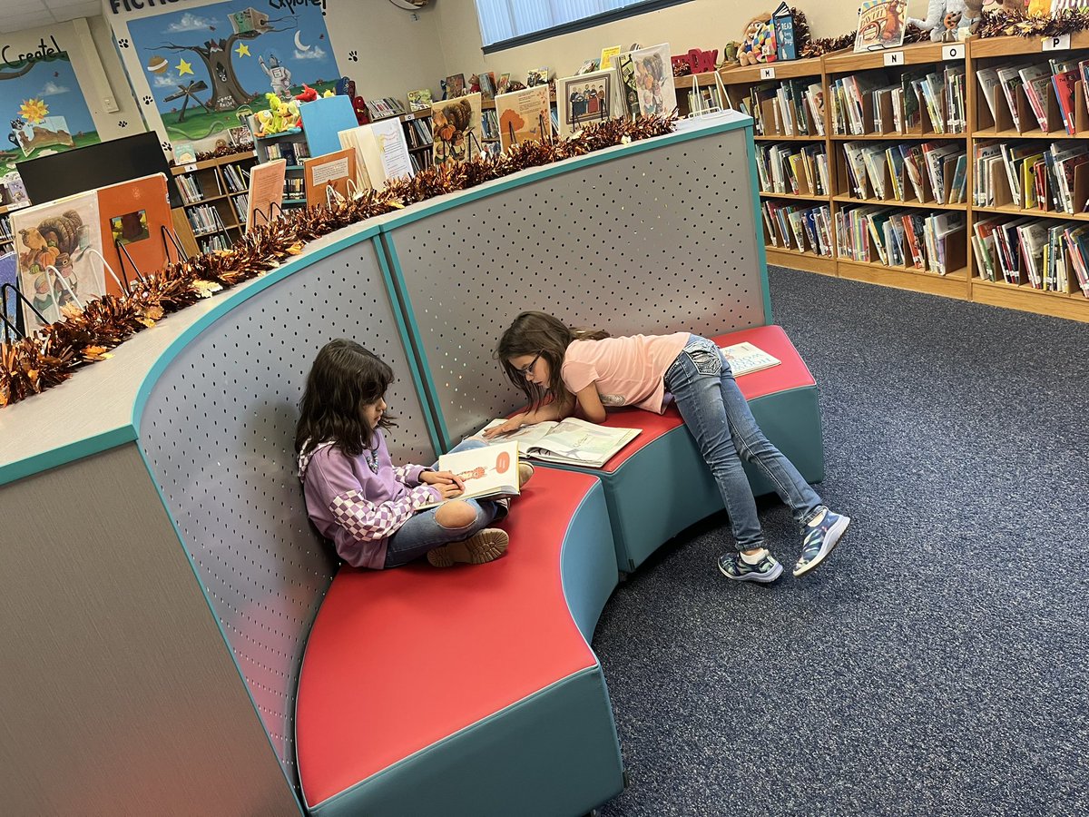 A_Colwell96's tweet photo. More kids spending their PAWS Bucks for quiet time in the library! ♥️ it! #GlassIgnited #readingforfun @NISDLib @NISDGlass #PBIS @nisdpbis https://t.co/yG3yfdQLiN