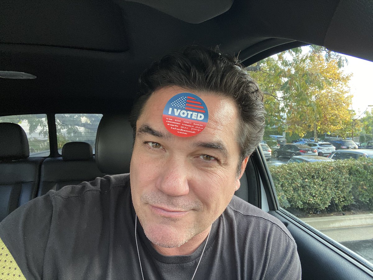 Dean Cain tweet media