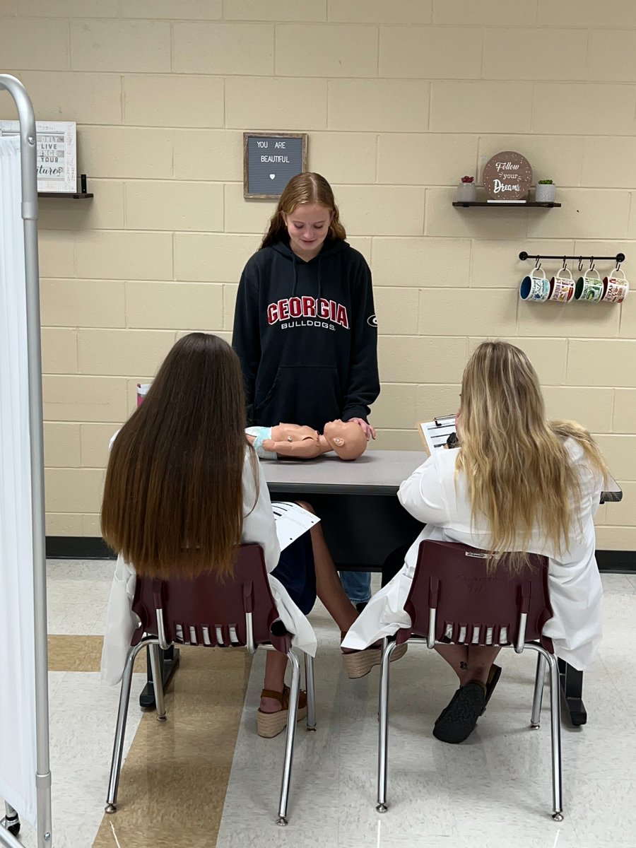 Newborn assessment check-offs with Milligan University nursing students. Great opportunity! <a href="/Milligan_Univ/">Milligan University</a> <a href="/jcityTNschools/">JohnsonCitySchools</a> <a href="/ScienceHill_JCS/">SCIENCE HILL HIGH SCHOOL</a>