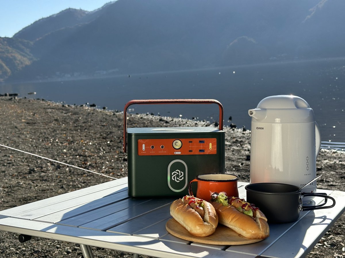 ThunderVolt_mag's tweet photo. 電気ポット使えると、朝ごはん、楽やわ〜♪
寒いので、コンポタ美味しい。
#IMMOTOR #BAY500 https://t.co/hQSpBxCBA8