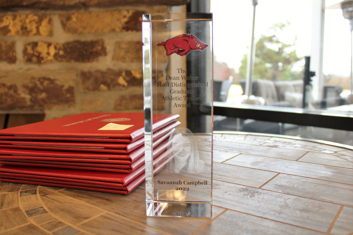 uarkcoehp's tweet photo. Three @Uark_MAT students received scholarships named for legendary athletic trainers Dean Weber and the late Bill Ferrell: Savannah Campbell, Bryanna Brown & Abigail Chopelas. Ava Chiarelli received the Zachary Brian Hooper Endowed Award in Athletic Training. @ArkRazorbacks https://t.co/0Hq1gMRLhz