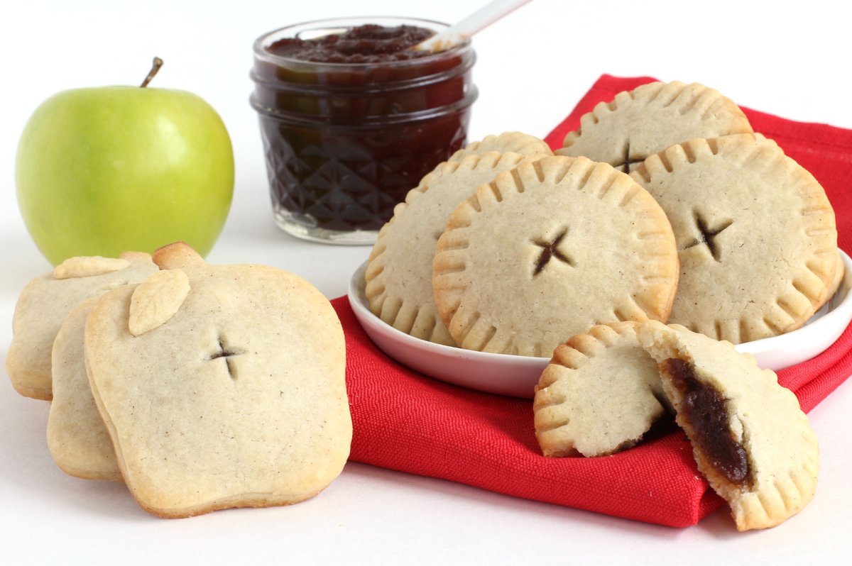 Hungry Happenings (@hungryhappening) on Twitter photo Fill soft cinnamon cream cheese cookies with apple butter. These Apple Butter Pillow Cookies make a delicious Fall treat. <a href="/DixieCrystals/">Dixie Crystals Sugar</a> #Cookies #recipes hungryhappenings.com/apple-butter-p… Fill soft cinnamon cream cheese cookies with apple butter. These Apple Butter Pillow Cookies make a delicious Fall treat. <a href="/DixieCrystals/">Dixie Crystals Sugar</a> #Cookies #recipes hungryhappenings.com/apple-butter-p…