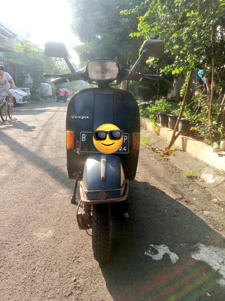 Cinere Scooter Club (@vespacinere) on Twitter photo Jualan di marih ahh..., PS 84, surat kumplit, pajak hidup...,
<a href="/juALVESpa/">Jual Beli Vespa (Alves) 🇮🇩</a> <a href="/TweetVespa/">Penikmat Vespa</a> <a href="/dagangvespa/">dagangvespa</a> <a href="/dulurvespa/">Dulur Vespa</a> <a href="/The_Djavu/">Djakarta Vespa UIN</a> <a href="/jak_scooter/">Jakscooter</a> Jualan di marih ahh..., PS 84, surat kumplit, pajak hidup...,
<a href="/juALVESpa/">Jual Beli Vespa (Alves) 🇮🇩</a> <a href="/TweetVespa/">Penikmat Vespa</a> <a href="/dagangvespa/">dagangvespa</a> <a href="/dulurvespa/">Dulur Vespa</a> <a href="/The_Djavu/">Djakarta Vespa UIN</a> <a href="/jak_scooter/">Jakscooter</a>
