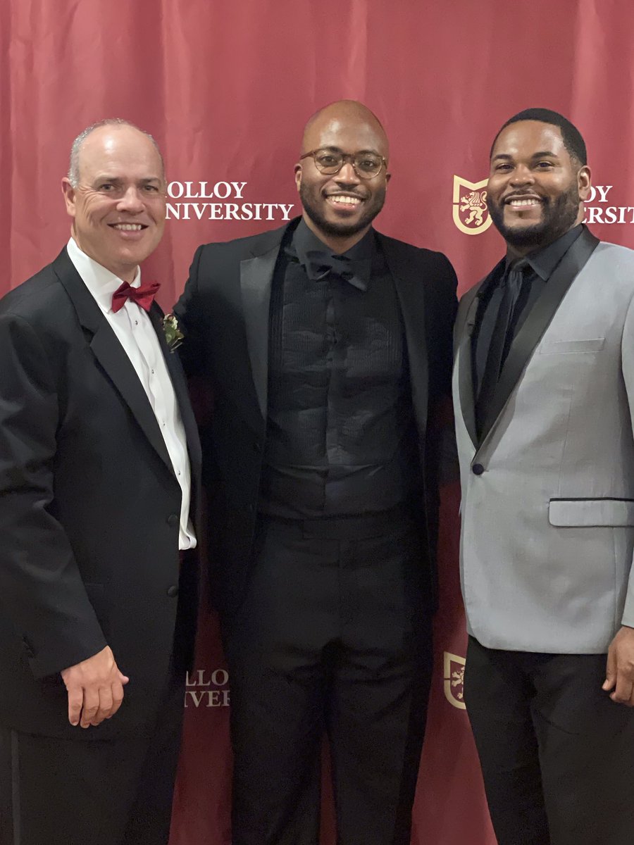 EJT66's tweet photo. Fun night raising $400,000 for scholarships at Molloy.  With alum Lanier Mason and VP DJ Mitchell https://t.co/x6Sy3DupeE