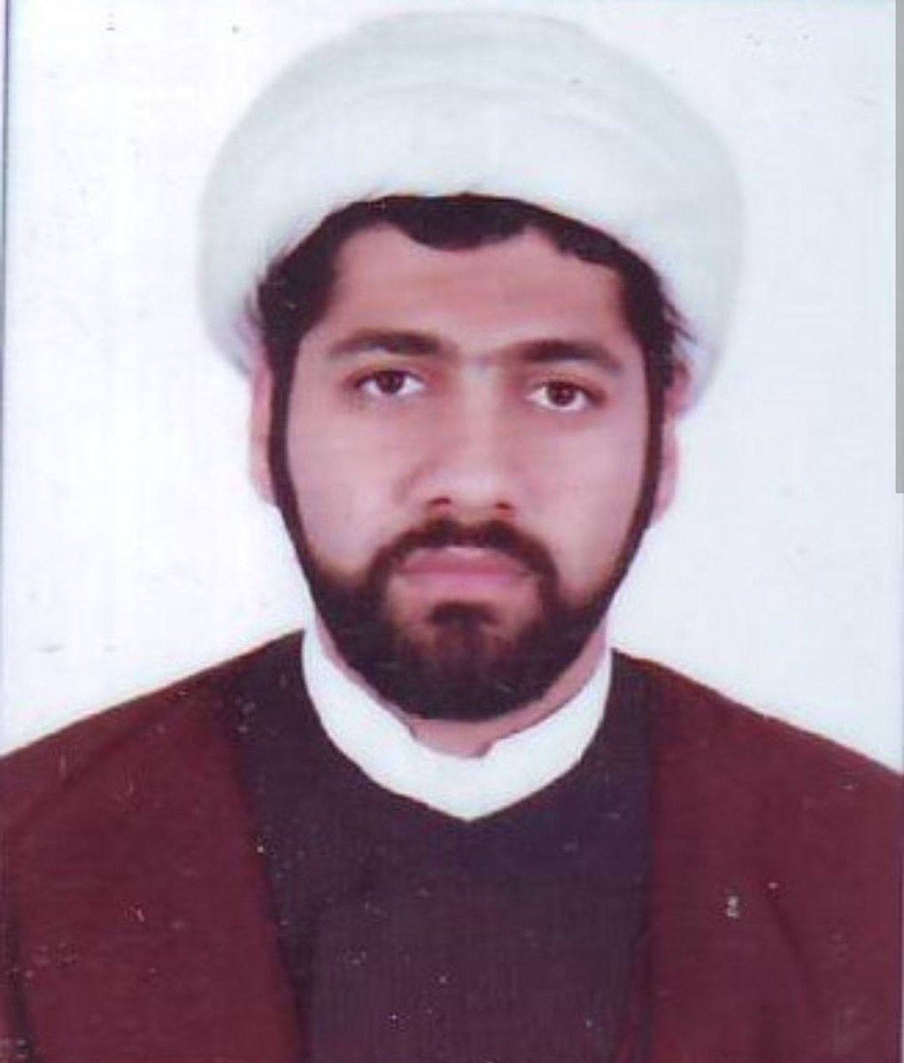 falwplz's tweet photo. #مهسا_امینی
آخوند متجاوز #شیراز 
به خیلی از دخترها توی زندان تجاوز کرده
آدرس : بلوار آزادی خیابان مشکین فام ، موسسه آوای عدل
کد پستی : ۷۱۴۳۹۳۳۳۹۱
اینا برای قشنگی شناسایی نمیشنا ، شیرازیا برید سراغش ، آدرس محل کارش هم هست ، کمین کنید
رسیدگی فوری 
@myfootkin
@jupiter_rad_2
#فوری https://t.co/wcVJAd7rwm