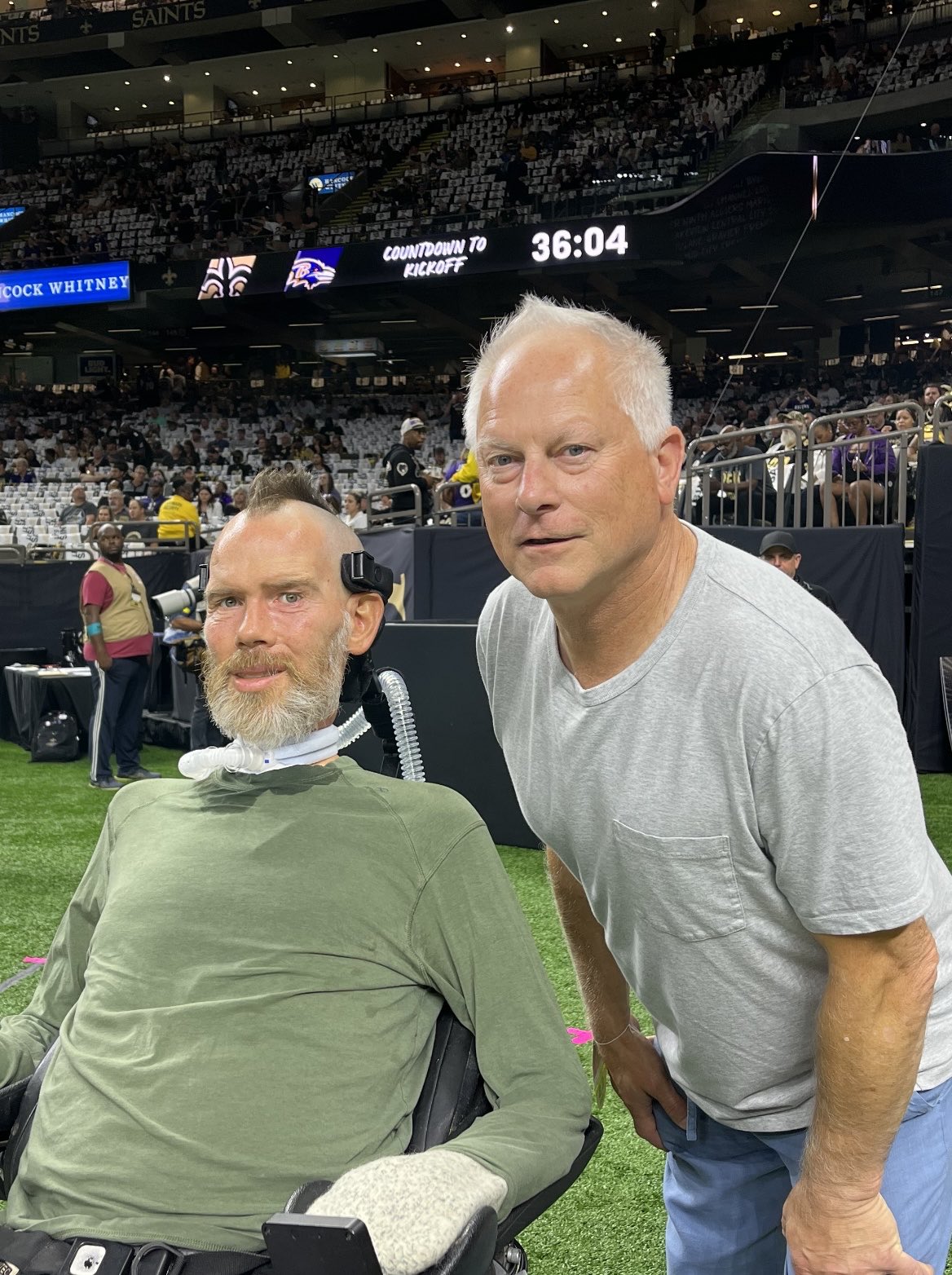 Kenny Mayne on Twitter "Brush with greatness. https//t.co/33pkD5lx4W