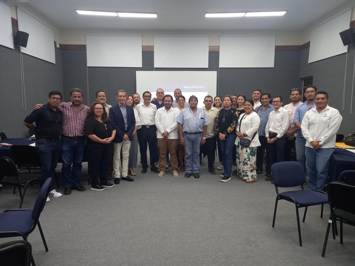 LumUnimodelo's tweet photo. El pasado 3 de noviembre se llevó a cabo el segundo foro de "Alianza para la descarbonización y eficiencia energética en el sector de transporte en la península de Yucatán" en el Auditorio Labná de la Secretaría de Fomento Económico y Trabajo (SEFOET) https://t.co/OrmqHoUU2B