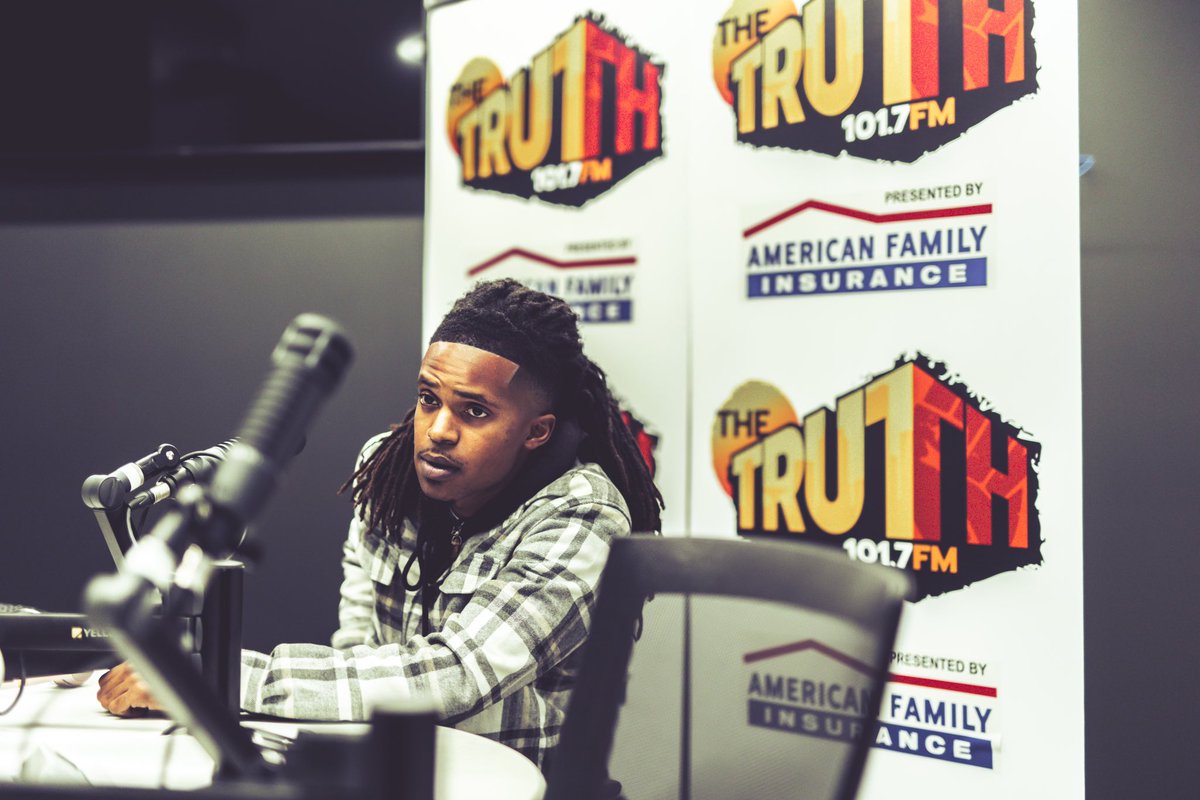 SHUNMILLIONS's tweet photo. just focused on my journey , God got me ✨🤞🏾

S/o @1017TheTruth for having me ✅🫡

#MoreToSay https://t.co/06XLzwnz7G