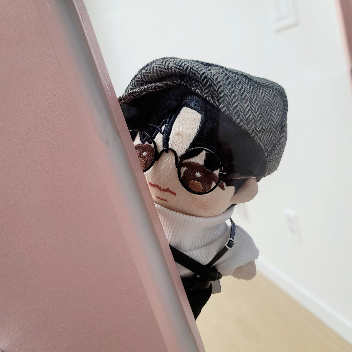 아이돌력 뿜뿜✨️

#형원인형 #귀여움과_멋있음을_입었다