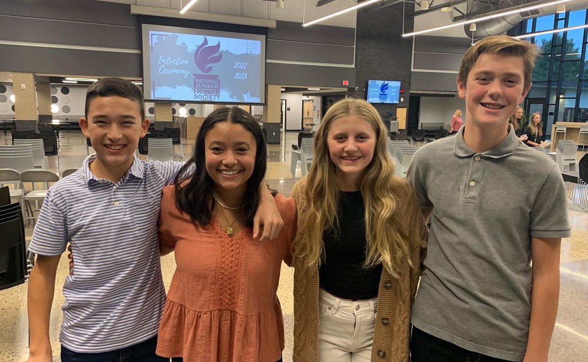 Harbor Lights Middle School tweet media