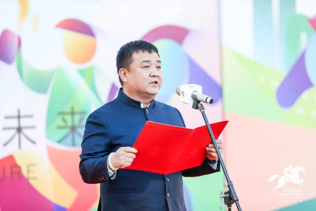 CRAchinaracing's tweet photo. The 2022 China Young Horse Sheerwood Grand Prix was held at Beijing Sheerwood Equestrian Club from November 5 to 6. President Mr. Jia and secretary general Mr. Yue were invited to give speech during the opening ceremony. https://t.co/lYyDLYN0hT