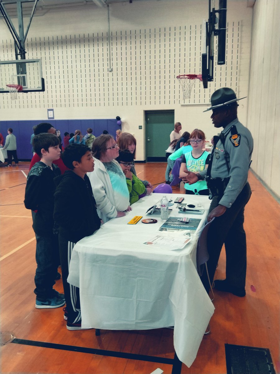 Chupke9's tweet photo. Job Action Day was awesome!  Students enjoyed learning from our guests speaking about their careers. @MayfieldTweets   @HannahAbbatiel1 @heather_keal 

#MiddieRising
#ChasingGreatness 
#MayfieldStrong https://t.co/s1ELLTdLW9